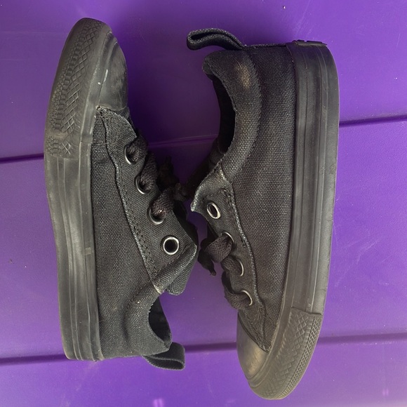 Black Converse sz 9 Infant - Picture 9 of 10